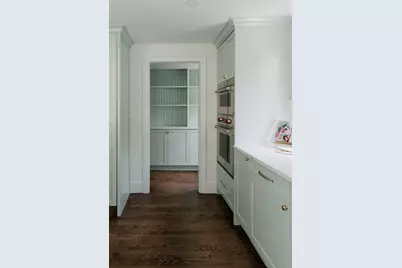 21 Wellesley Ave, Wellesley, MA 02482 - Photo 10