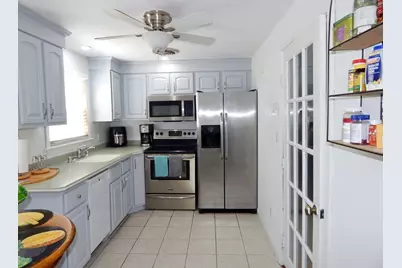 170 Carey Cir, Stoughton, MA 02072 - Photo 4