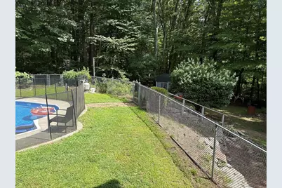 19 E Applewood, Charlton, MA 01507 - Photo 10