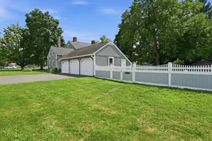 724-726 Main St, Agawam, MA 01001 - Photo 2