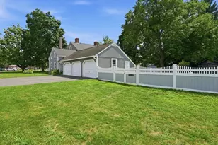724-726 Main St, Agawam, MA 01001 - Photo 2