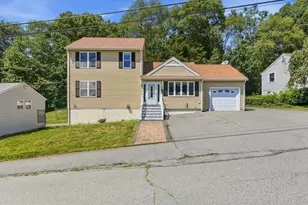 39 Sunflower Rd, Holbrook, MA 02343 - Photo 1