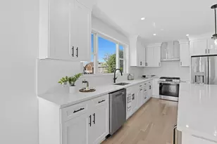 57 Vassall St, Quincy, MA 02170 - Photo 6