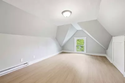 29 Yale St, Springfield, MA 01109 - Photo 32