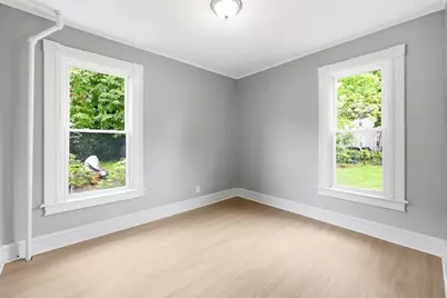 29 Yale St, Springfield, MA 01109 - Photo 14