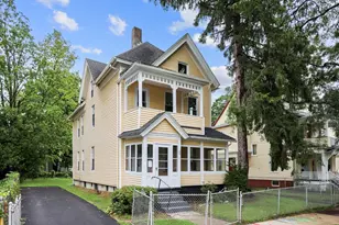 29 Yale St, Springfield, MA 01109 - Photo 1
