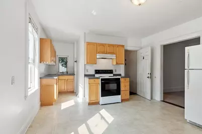 372 Cabot St #1, Beverly, MA 01915 - Photo 16
