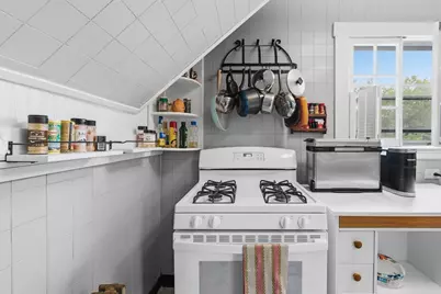 56 Hathaway Rd, Dartmouth, MA 02747 - Photo 16