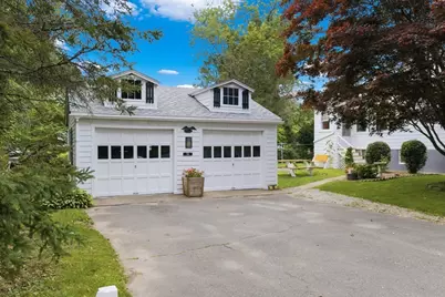 56 Hathaway Rd, Dartmouth, MA 02747 - Photo 2