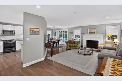 8 Elizabteh Circle #8, Mashpee, MA 02649 - Photo 2