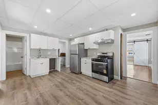 220 University Ave, Lowell, MA 01854 - Photo 22