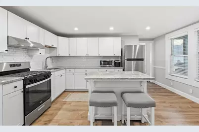 220 University Ave, Lowell, MA 01854 - Photo 4