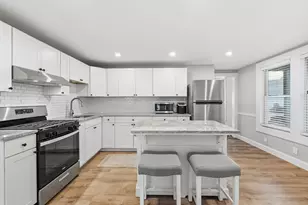 220 University Ave, Lowell, MA 01854 - Photo 4