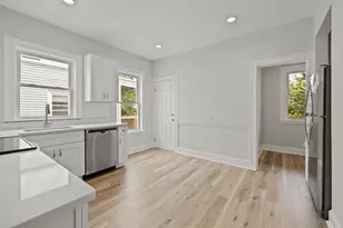 16 Leslie St, Boston, MA 02122 - Photo 4