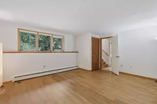 15 Ladyslipper Cir, Amherst, MA 01002 - Photo 6