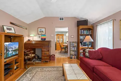 64 Heywood Ave, Melrose, MA 02176 - Photo 16