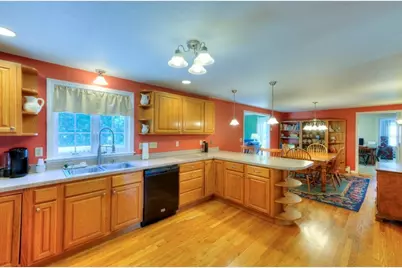 11 Hyland Ave, Leicester, MA 01524 - Photo 2