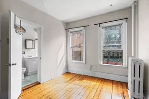 19 S Russell St, Boston, MA 02114 - Photo 18