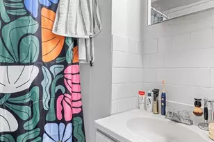 19 S Russell St, Boston, MA 02114 - Photo 12