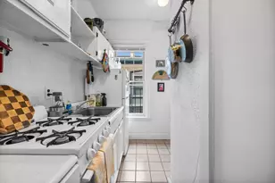 19 S Russell St, Boston, MA 02114 - Photo 10