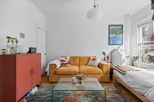 19 S Russell St, Boston, MA 02114 - Photo 6