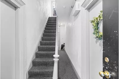 19 South Russell Street, Boston, MA 02114 - Photo 24