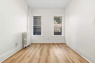 19 S Russell St, Boston, MA 02114 - Photo 4
