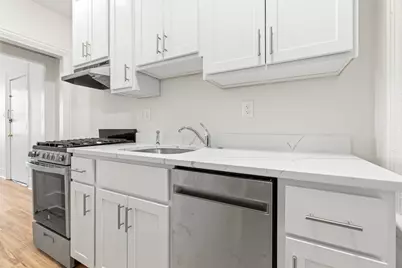19 South Russell Street, Boston, MA 02114 - Photo 2