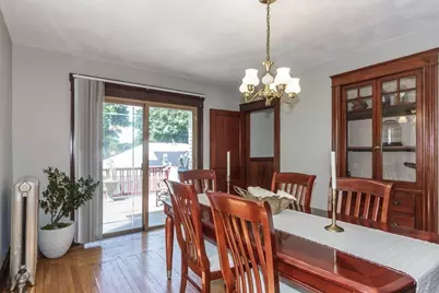 242 Beacon St, Lowell, MA 01850 - Photo 10