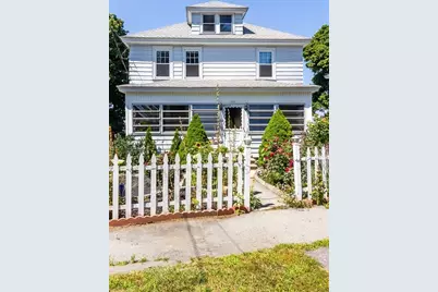 242 Beacon St, Lowell, MA 01850 - Photo 38