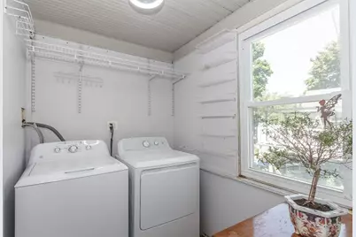242 Beacon St, Lowell, MA 01850 - Photo 20