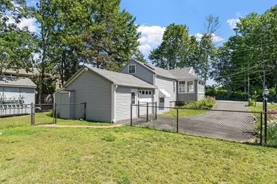 397 Pleasant St, Barre, MA 01005 - Photo 28