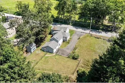 397 Pleasant St, Barre, MA 01005 - Photo 34