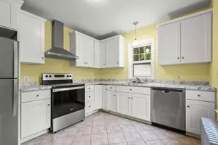 10 Cottage St, North Attleboro, MA 02760 - Photo 1