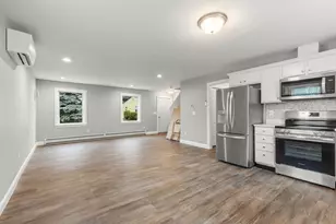353 1/2 South St, Plainville, MA 02762 - Photo 6