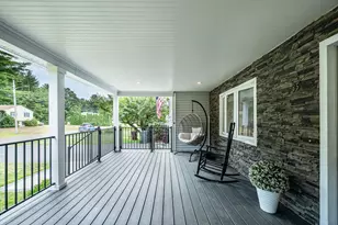 35 East Glen St, Westfield, MA 01085 - Photo 4