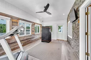 35 East Glen St, Westfield, MA 01085 - Photo 16