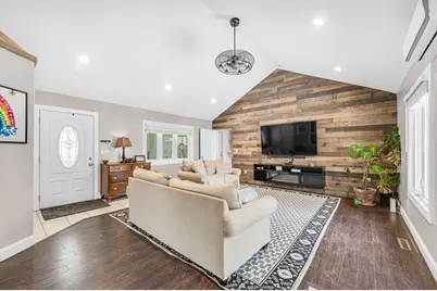 35 East Glen St, Westfield, MA 01085 - Photo 6