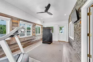 35 East Glen St, Westfield, MA 01085 - Photo 16