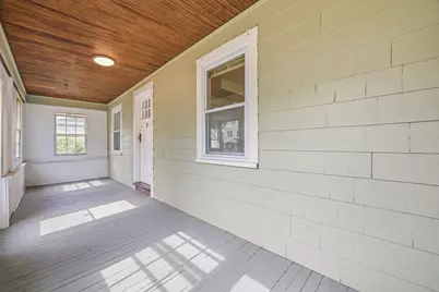 569 Lincoln Ave, Saugus, MA 01906 - Photo 2