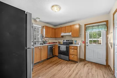 134 Main St, South Hadley, MA 01075 - Photo 4