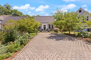 47 Lilac Cir, Marlborough, MA 01752 - Photo 4