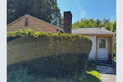48 Beckwith Ave, Westfield, MA 01085 - Photo 1
