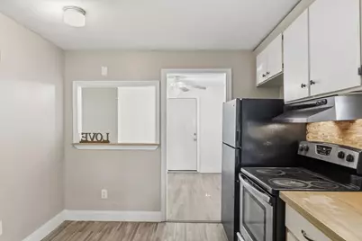 529 Howard St, Brockton, MA 02302 - Photo 10