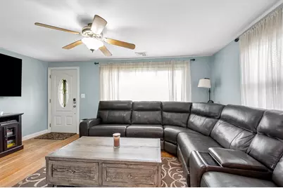 1295 Hildreth St, Dracut, MA 01826 - Photo 4