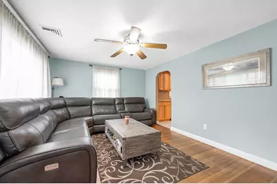 1295 Hildreth St, Dracut, MA 01826 - Photo 2