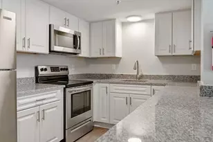 38 Thomas St, Westfield, MA 01085 - Photo 2
