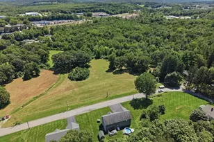 176 Southold Rd, Auburn, MA 01501 - Photo 36