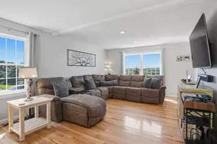 176 Southold Rd, Auburn, MA 01501 - Photo 8