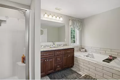 176 Southold Road, Auburn, MA 01501 - Photo 16